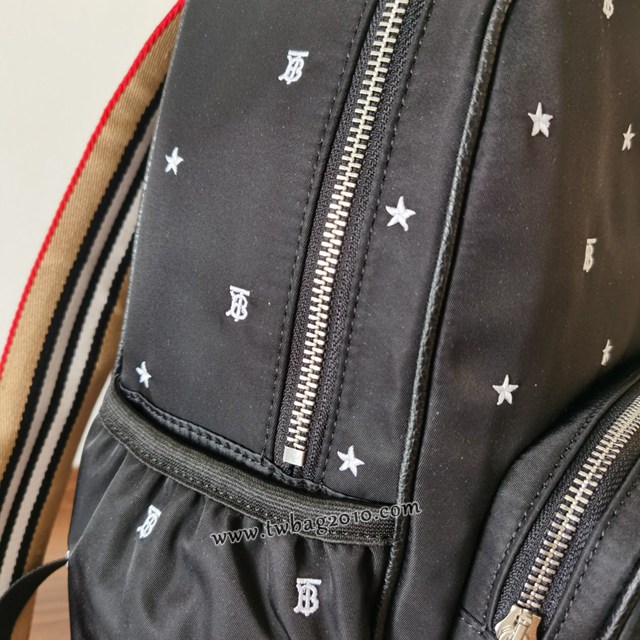 Burberry專門店新款尼龍刺繡雙肩包 巴寶莉TB系列男女同款雙肩背包 yxb1432